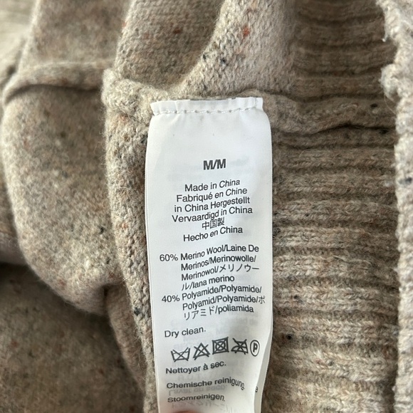 J. Crew Women’s Cozy Tan Merino Wool Sweater with Button Collar - Picture 6 of 6